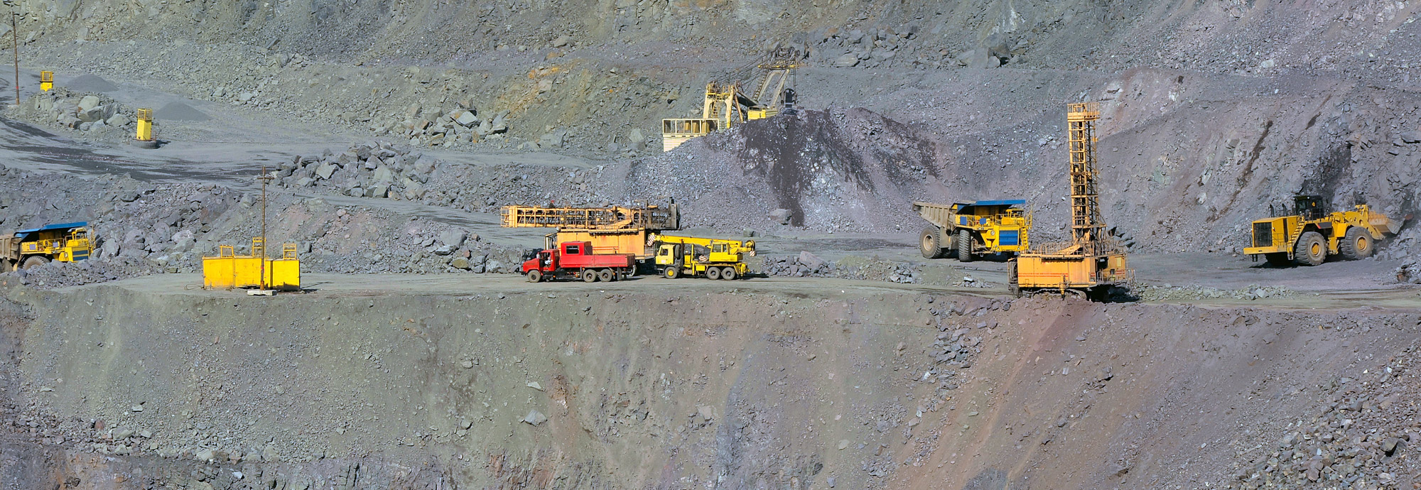 Taşocakları, maden ocakları ve açık ocak madenciliği için Modüler Lokal Konumlandırma Sistemi